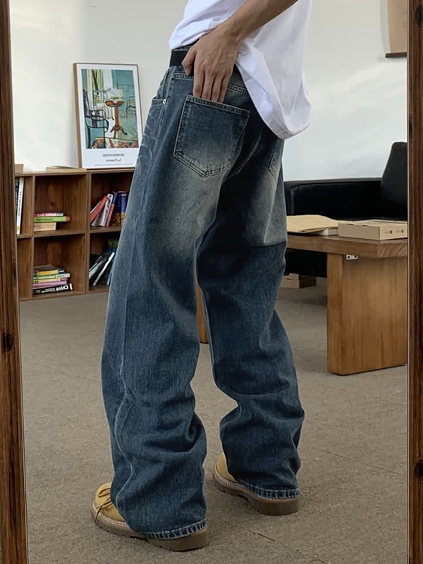 Men’s Washed Mopping Loose Jeans