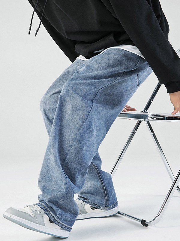 Men’s Basic Wash Loose Jeans