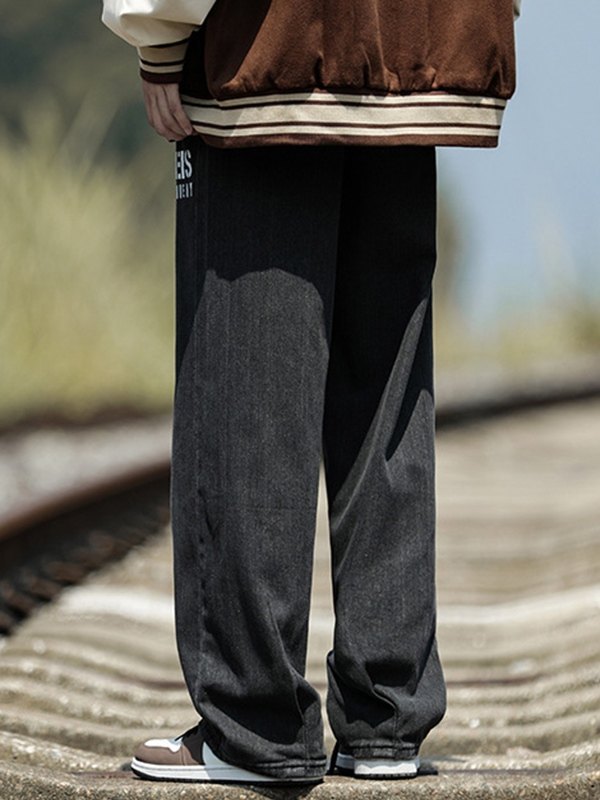 Men’s Seam Detail Straight Leg Jeans