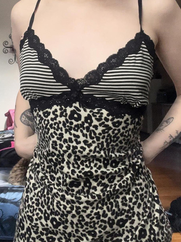 Contrast Color V-Neck Shows Slimming Breast Shape Cami Top