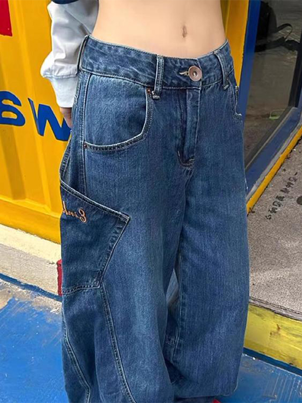 Scimitar Design Large Pocket Splicing Boyfriend Jeans