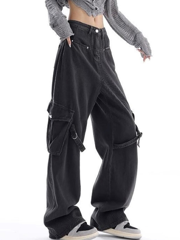 High-waisted loose-fitting Cargo Jeans