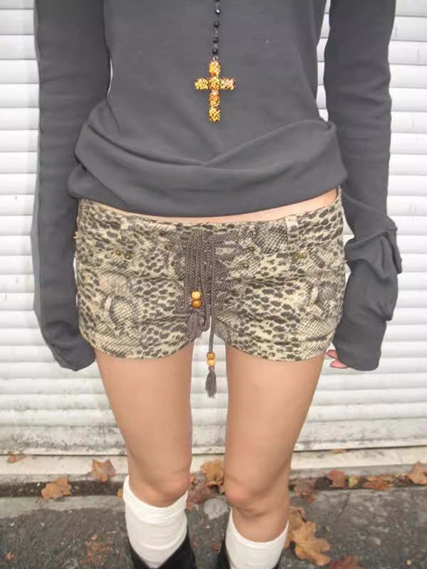 Washed Leopard Print Straps Denim Shorts