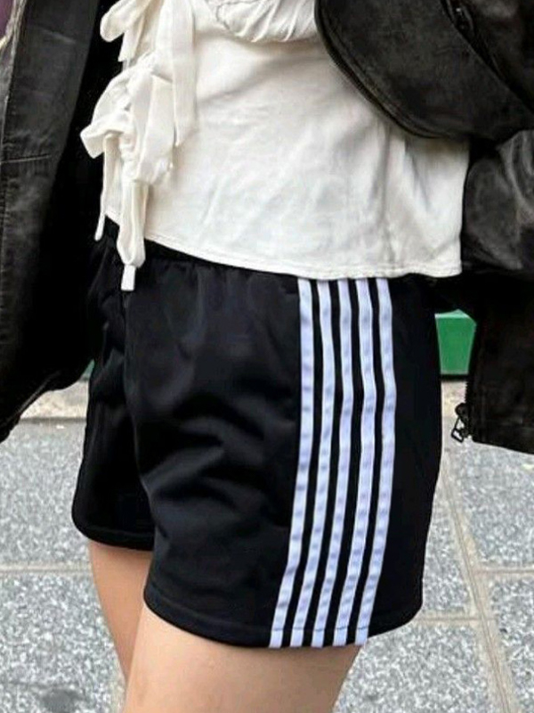 Side Stripe Print Shorts