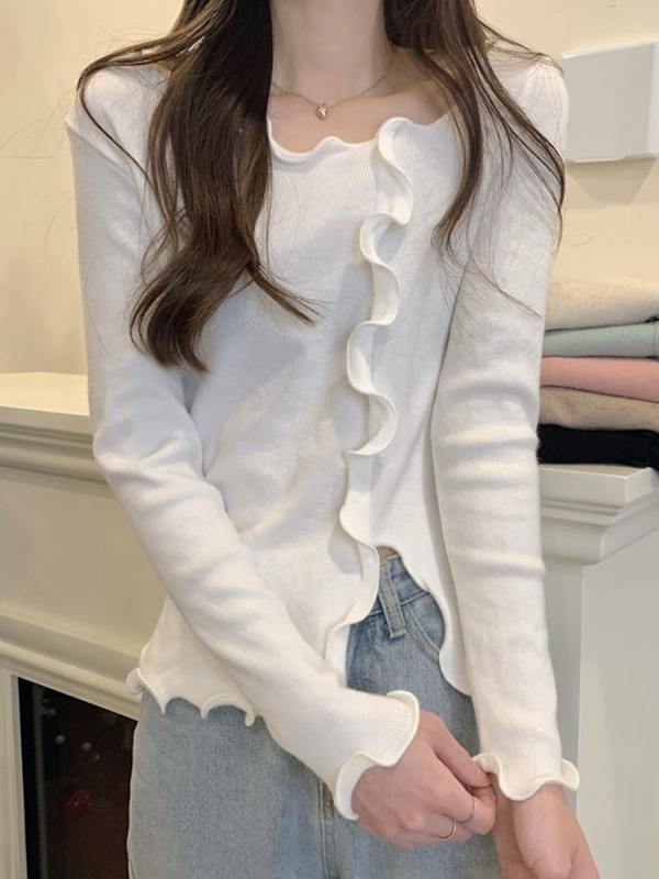 Irregular design ruffled hem sweater