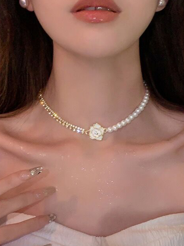 1pc Vintage Camellia Pearl Necklace