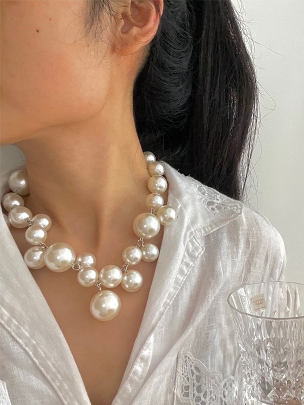 Chunky Faux Pearl Necklace