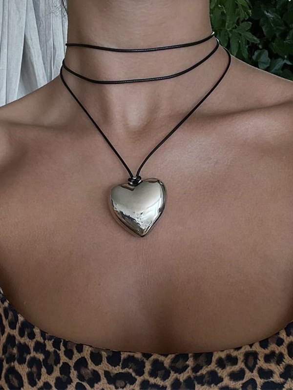 Adjustable Chunky Heart Charm Necklace