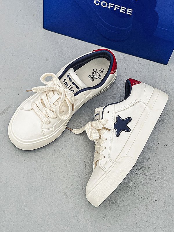 Men’s Contrasting Star Patch Sneakers