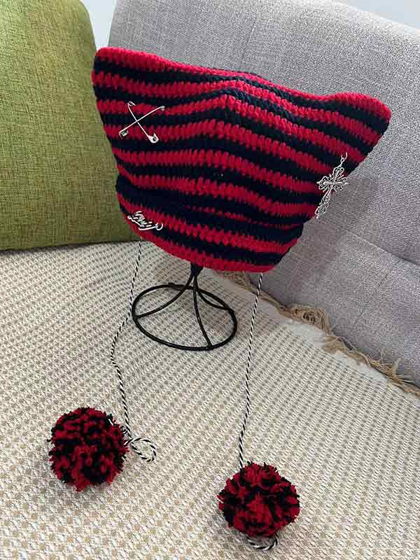 Stripe Cat Design Vintage Pendant Beanie Hat