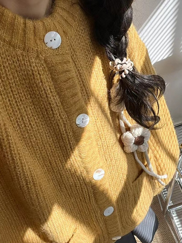 Three Dimensional Flower Decor Crew Neck Knit Cardigan