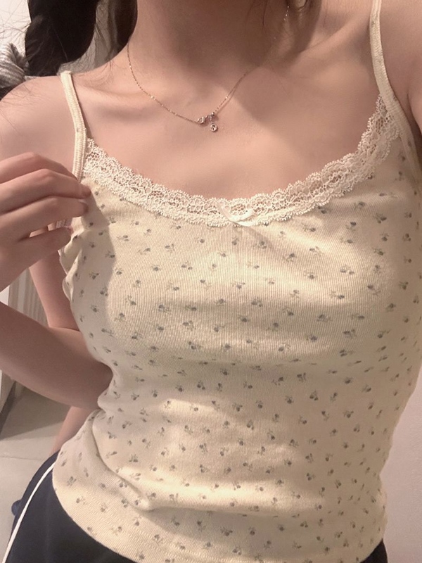 Lace Spliced Ditsy Floral Cami Top